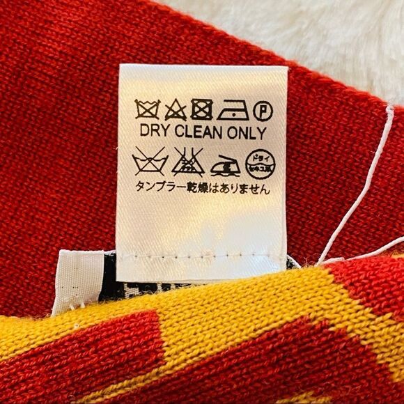 FURLA Wool Blend Link Design Scarf NWOT - Picture 4 of 5